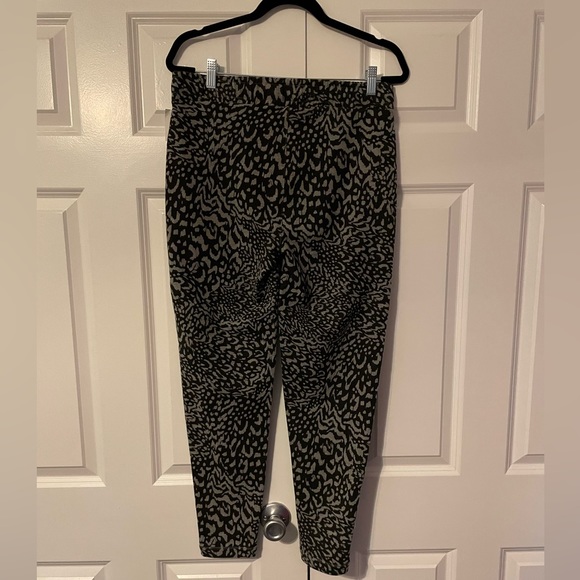 NWT Forever Comfort from NYDJ sweat pants - Picture 6 of 16